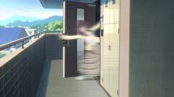 295852 B