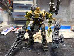 683479 B
