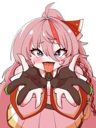 305423 B