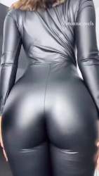 1252317 B