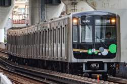 451685 B