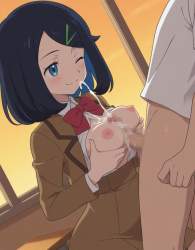 1004729 B